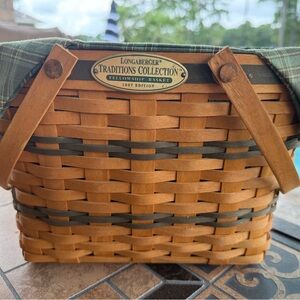 Longaberger Fellowship Basket with Green and Brown Accents